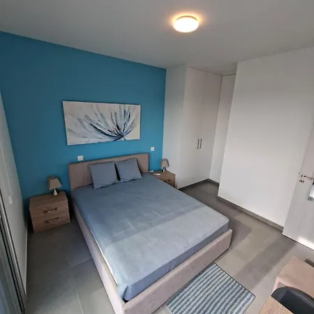 Luxury 1br With View